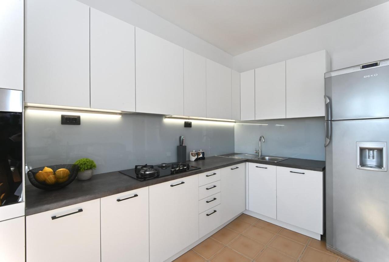 Holiday House Vukman Трогир Екстериор снимка