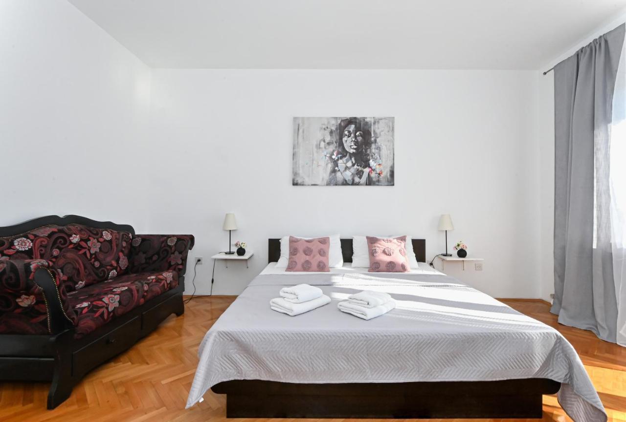 Holiday House Vukman Трогир Екстериор снимка