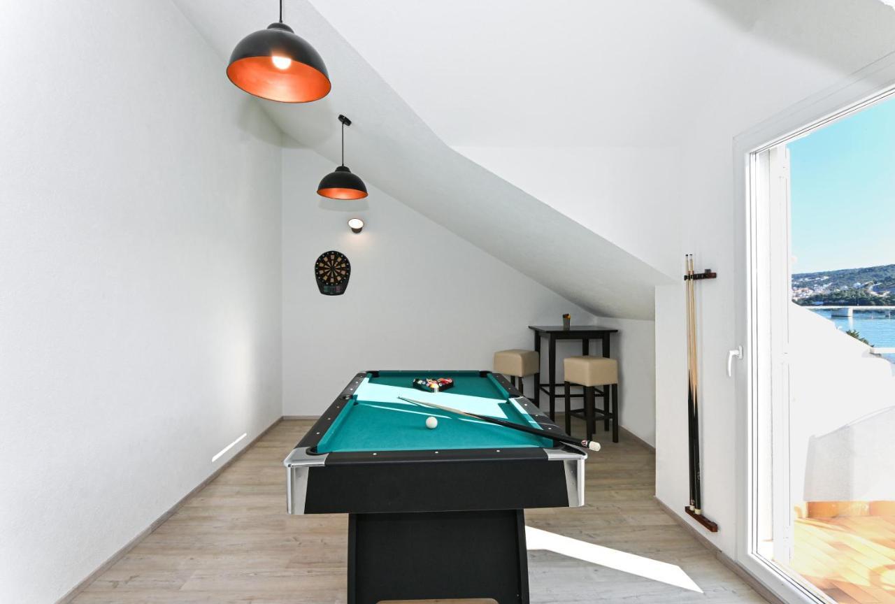 Holiday House Vukman Трогир Екстериор снимка
