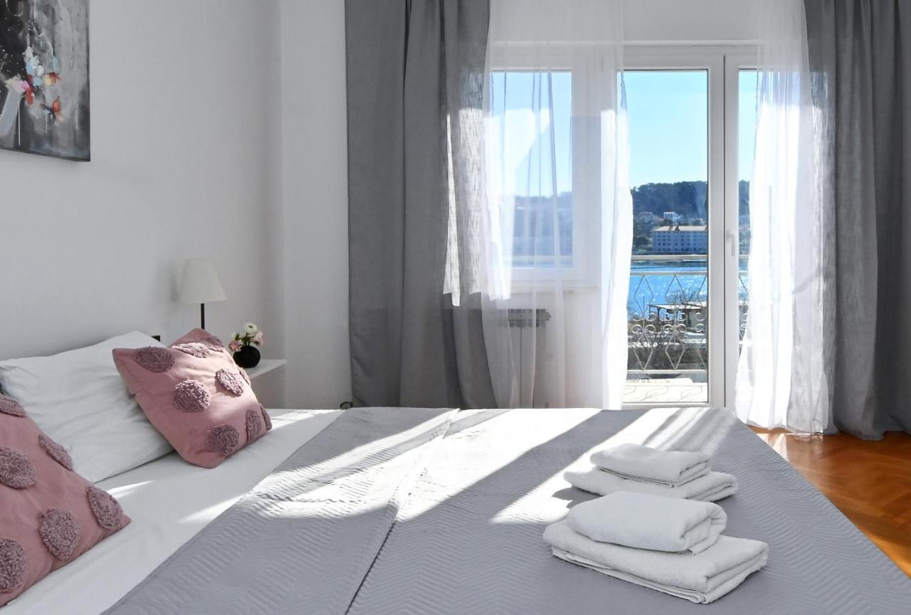 Holiday House Vukman Трогир Екстериор снимка